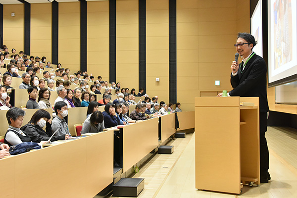 玉川大学 読売新聞社立川支局 共催 連続市民講座第1回 「いまどきの子育てで大切なこと〜母親・父親・祖父母のあり方を考える〜」