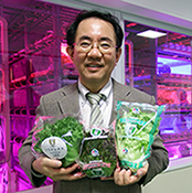 渡邊博之教授写真